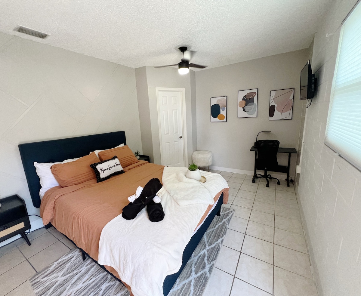 Guest Home Near Downtown Tampa