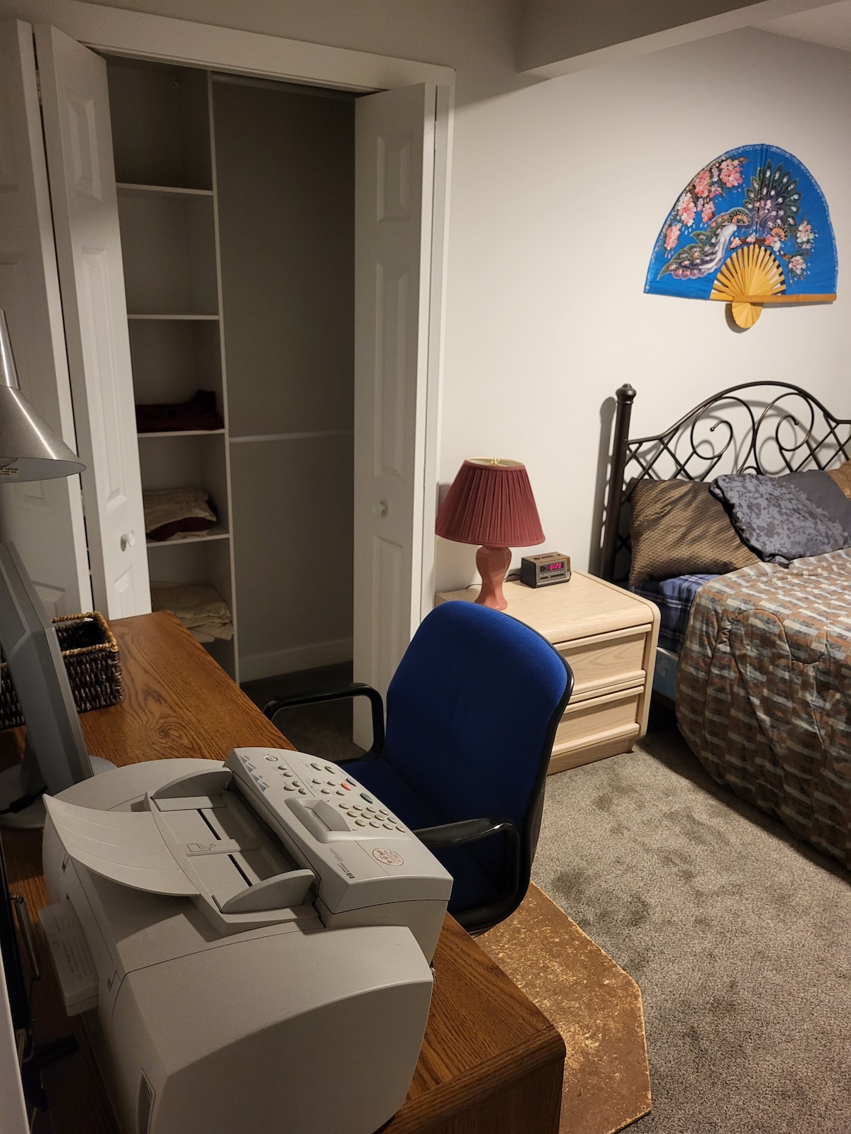 One cozy fully furnished bedroom unit in basement