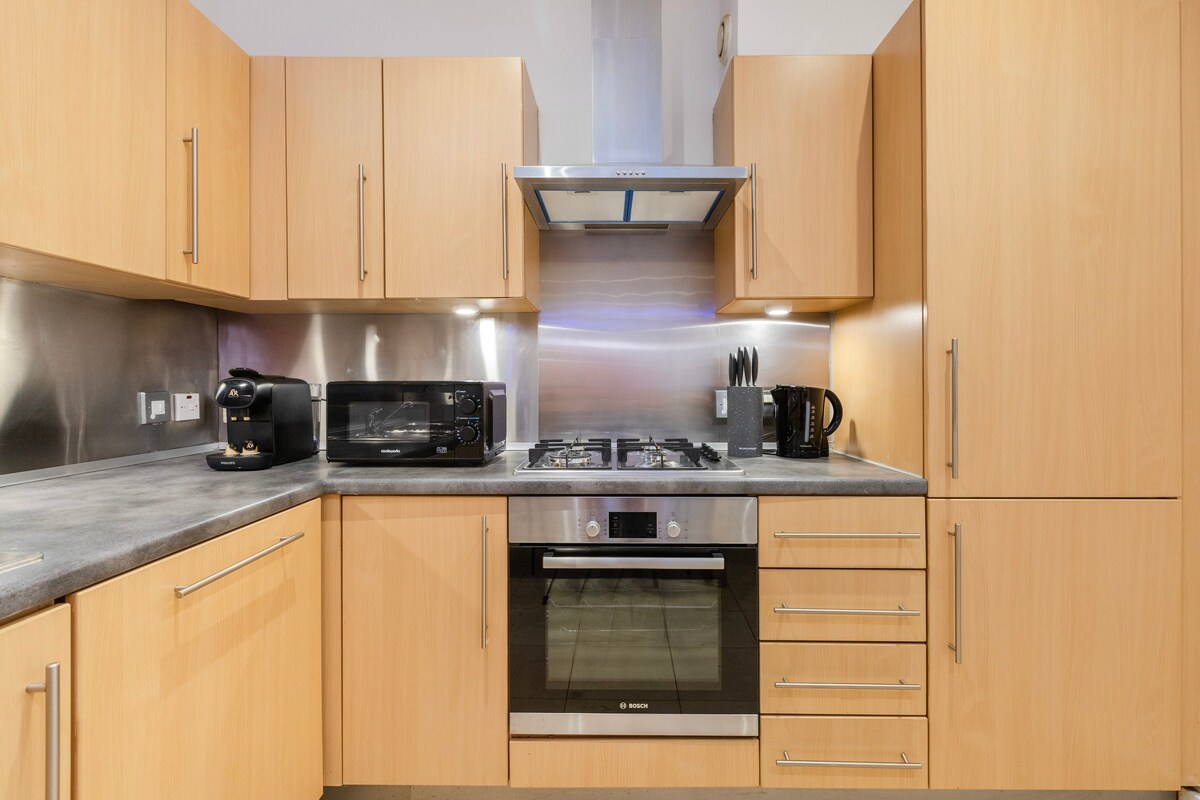 2BD Harrods Gem, 2 Bedrooms Flat.