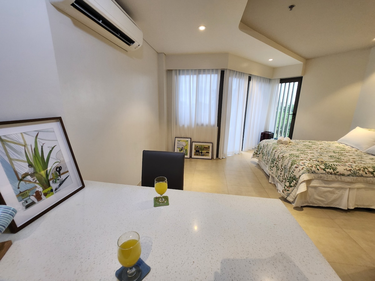 Luxury Studio in Tambuli Seaside Resort