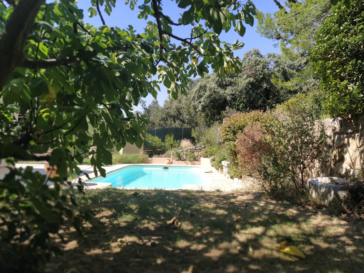 Tout compris, au calme, très jolie maison, piscine