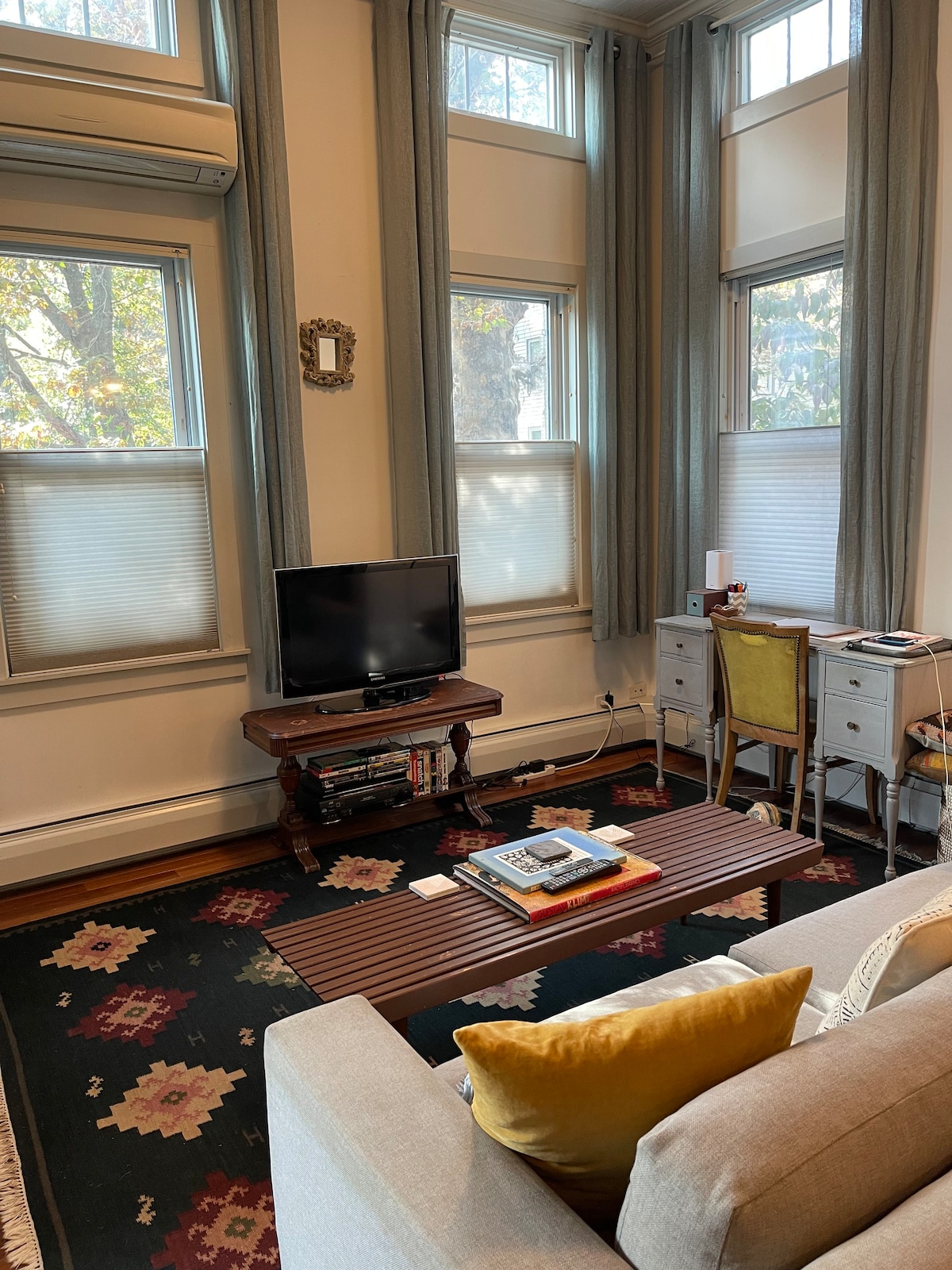 Cozy one-bedroom in East Rock