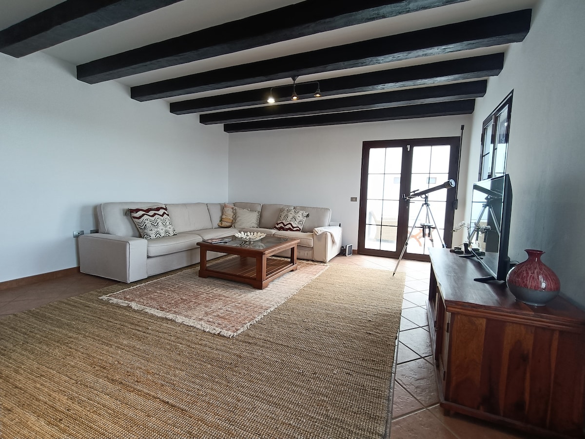 Villa San Juda Teguise sleeps 6