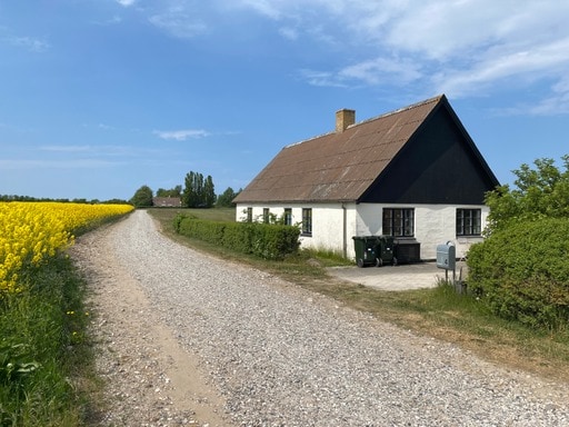 Skønt hus i rolige omgivelser