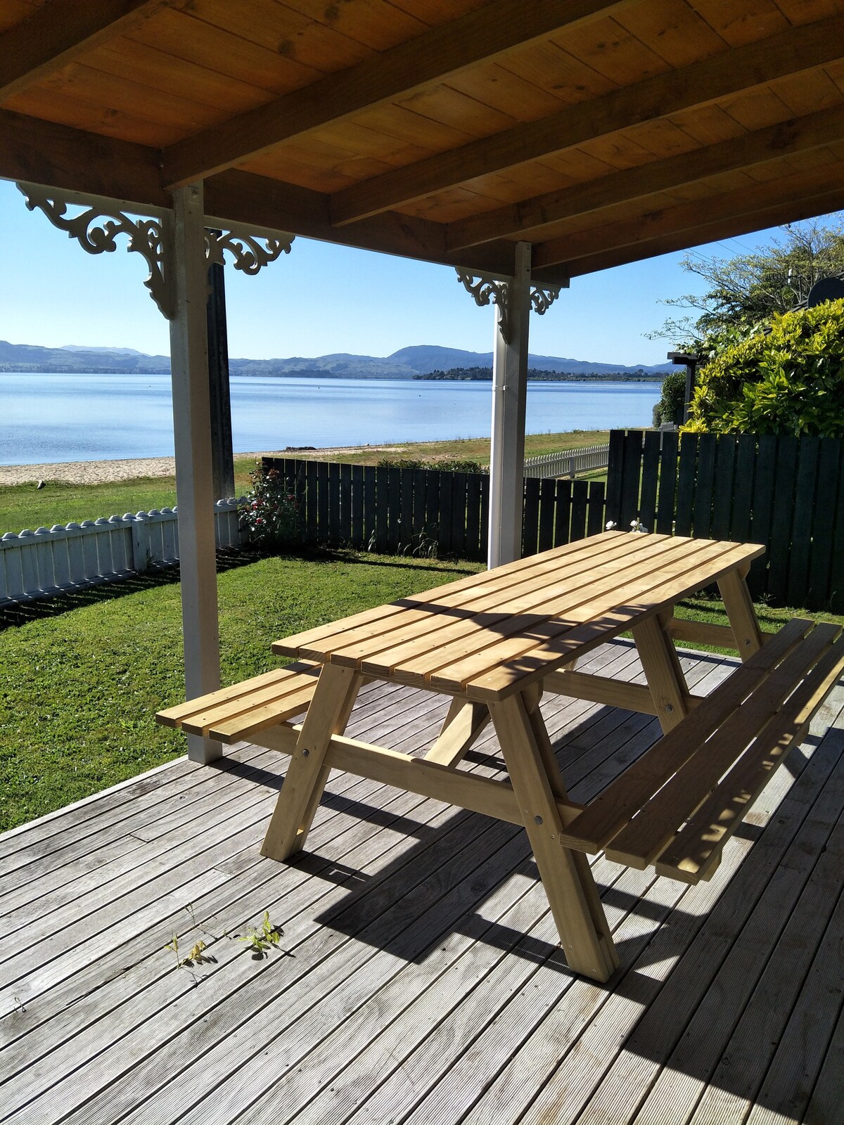 Waterfront Lake House, Kayaks & Wifi