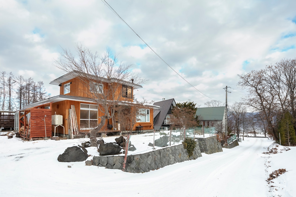 IWANKE【Log house at Toya Lake】