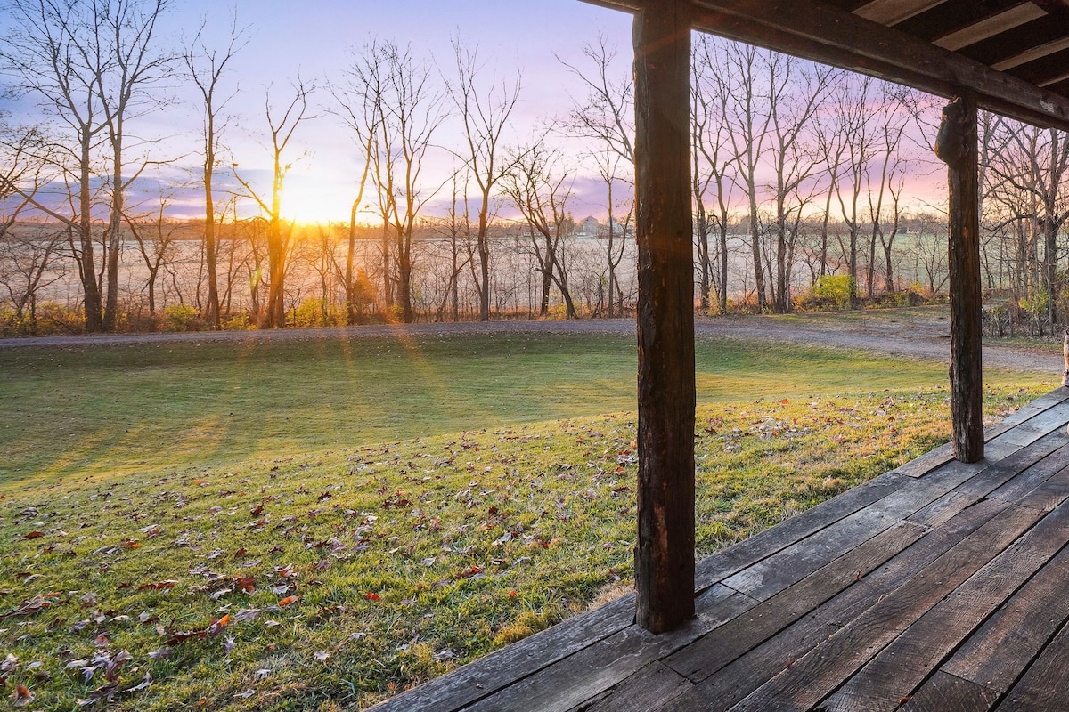 Hot-Tub, Grill, Sunset views, Fireplace & Firepit