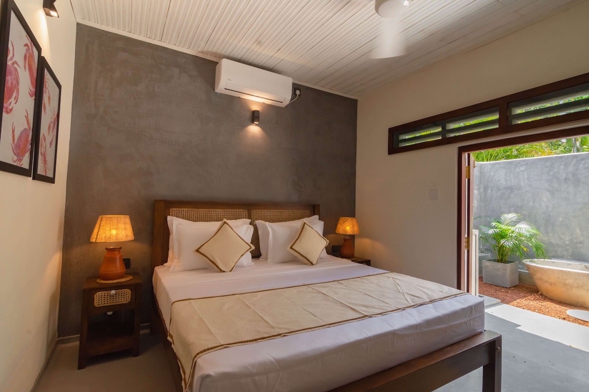 Room in Villa in Ahangama