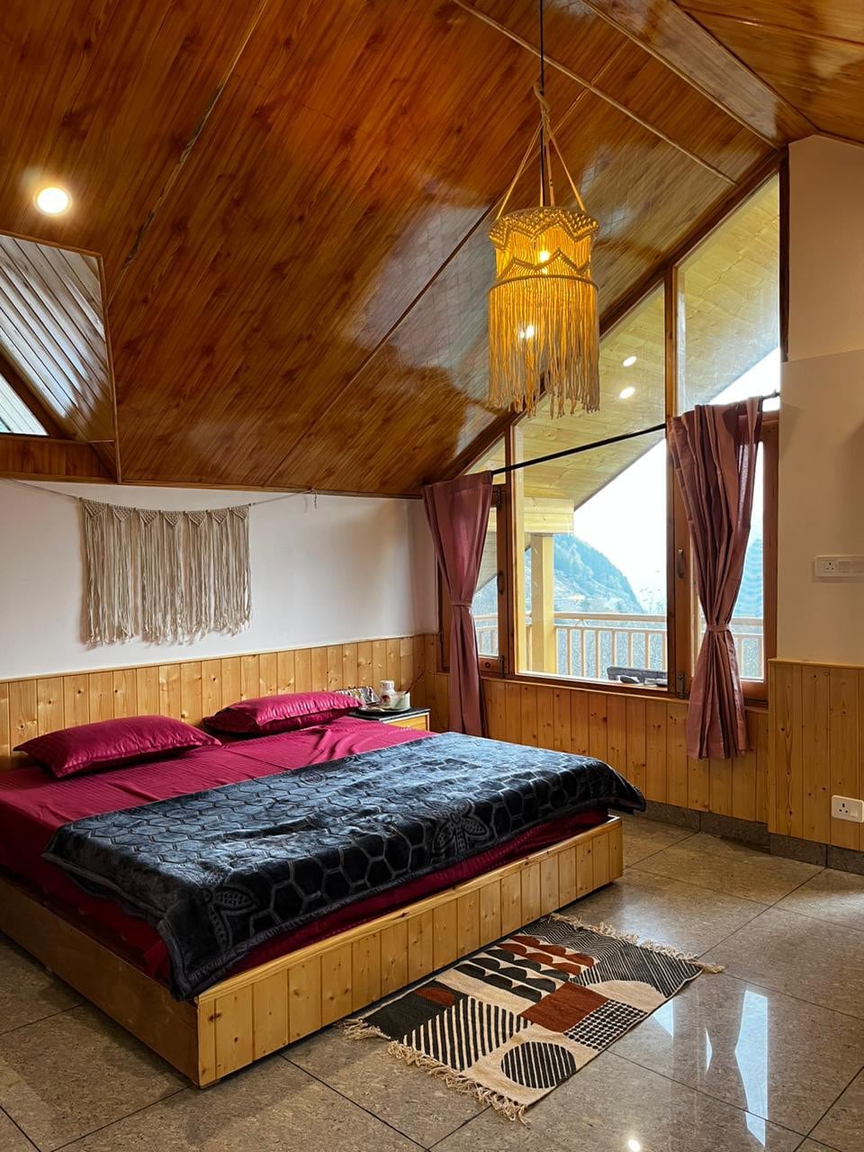 Gharsa Homestay: Attic Room w/ attached washroom