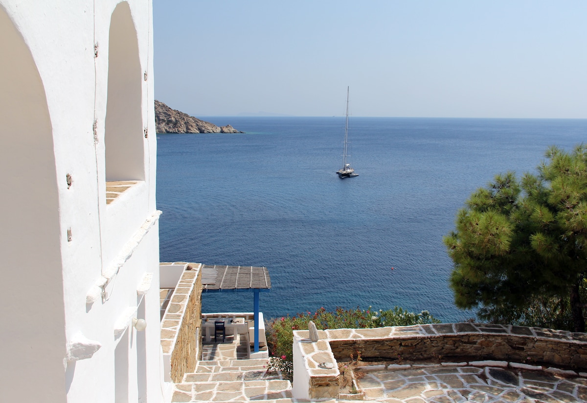 Villa d'artiste avec une vue unique sur la mer