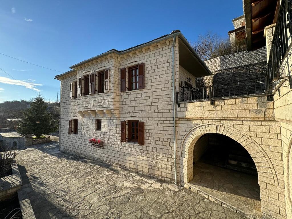 Vitsa Mansion stone-house "Ioli" with view Zagori