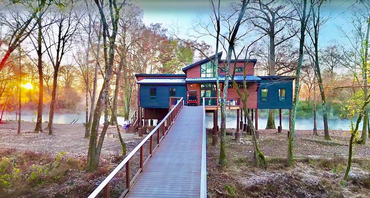 All is Found - New River Front Cabin!