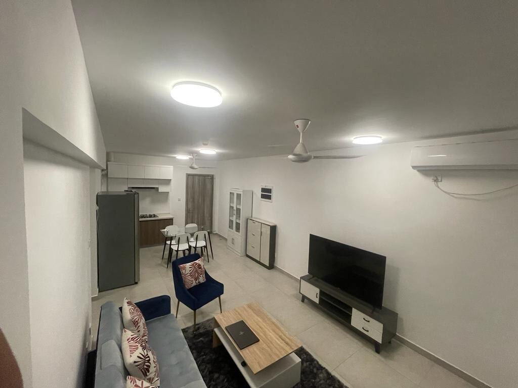 NEW 3 Bedroom Apartment - 10 Mins Cab From Airport