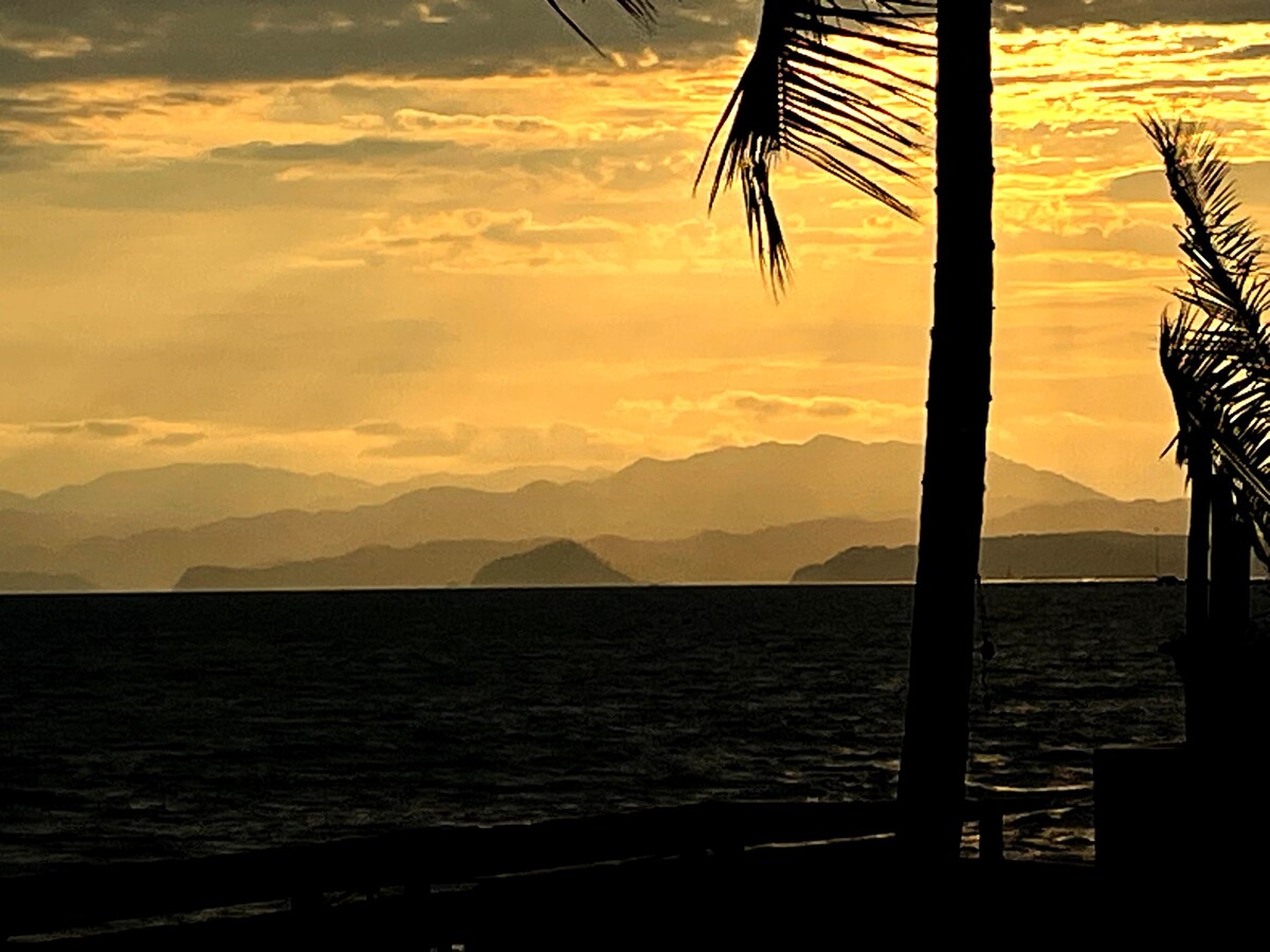 Beachfront basecamp for midpacific coast adventure