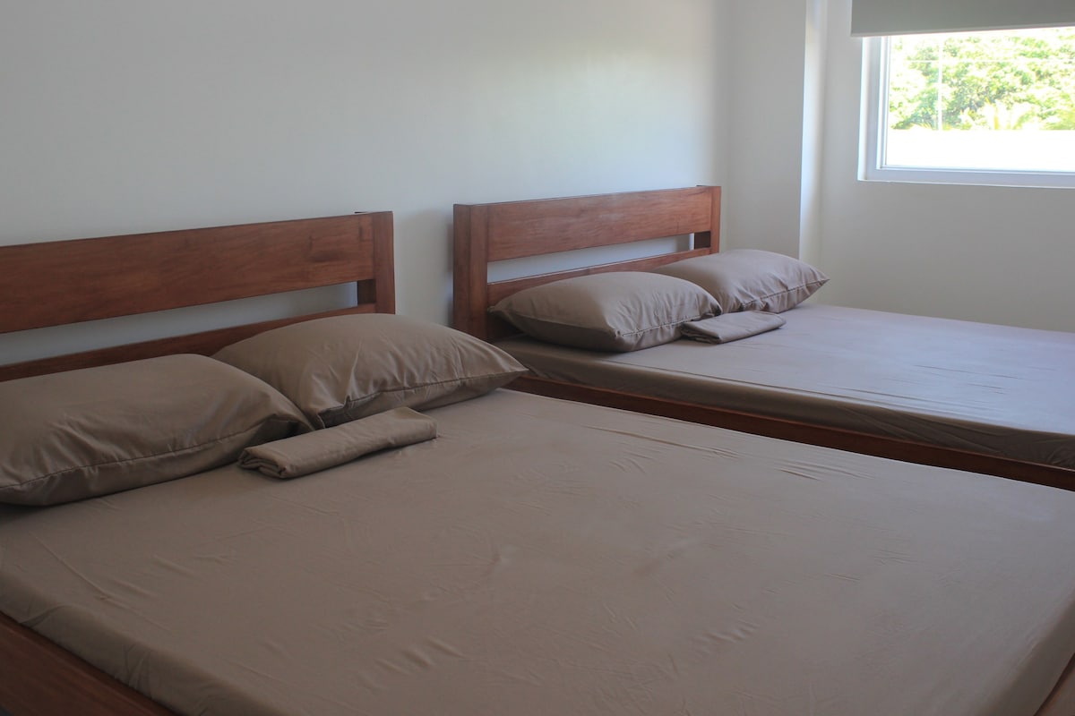 Cabongaoan海滩度假村， 3间客房，最多可入住12人