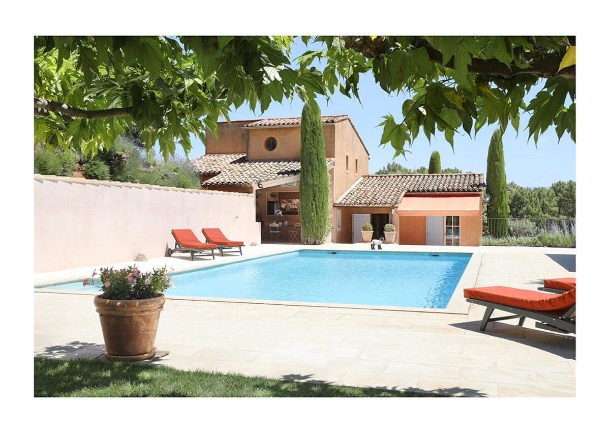 Luberon 6 chambres piscine panorama canyon Ocres