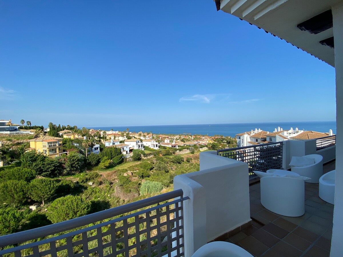 Lovely Seaside Luxury Penthouse