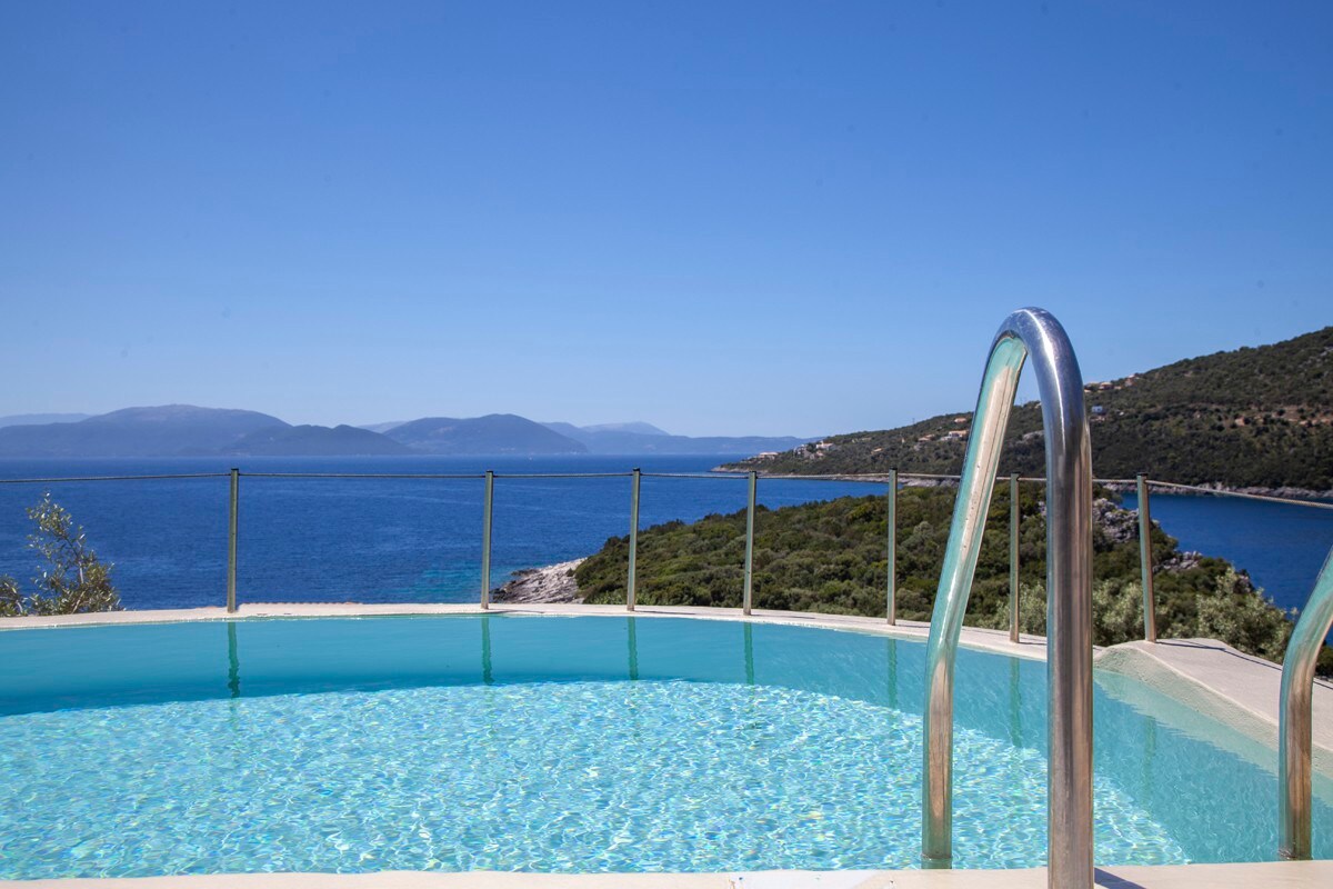 Villa Anemus with Private Pool and Sea Access