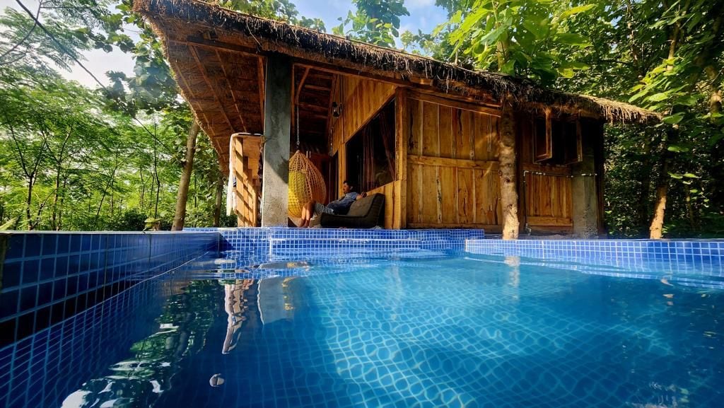 Sri Tulasi FarmStay - TreeHouse with Private Pool