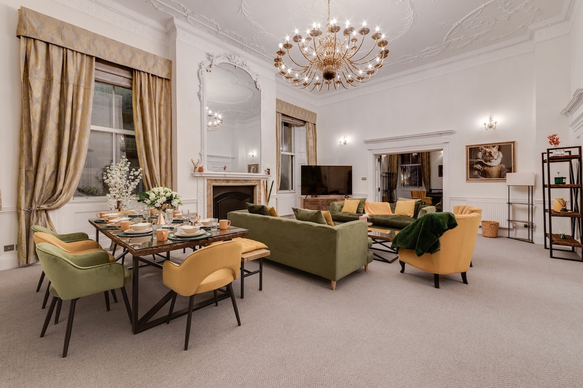 Luxury London 3-Bedroom Duplex with Pool Table