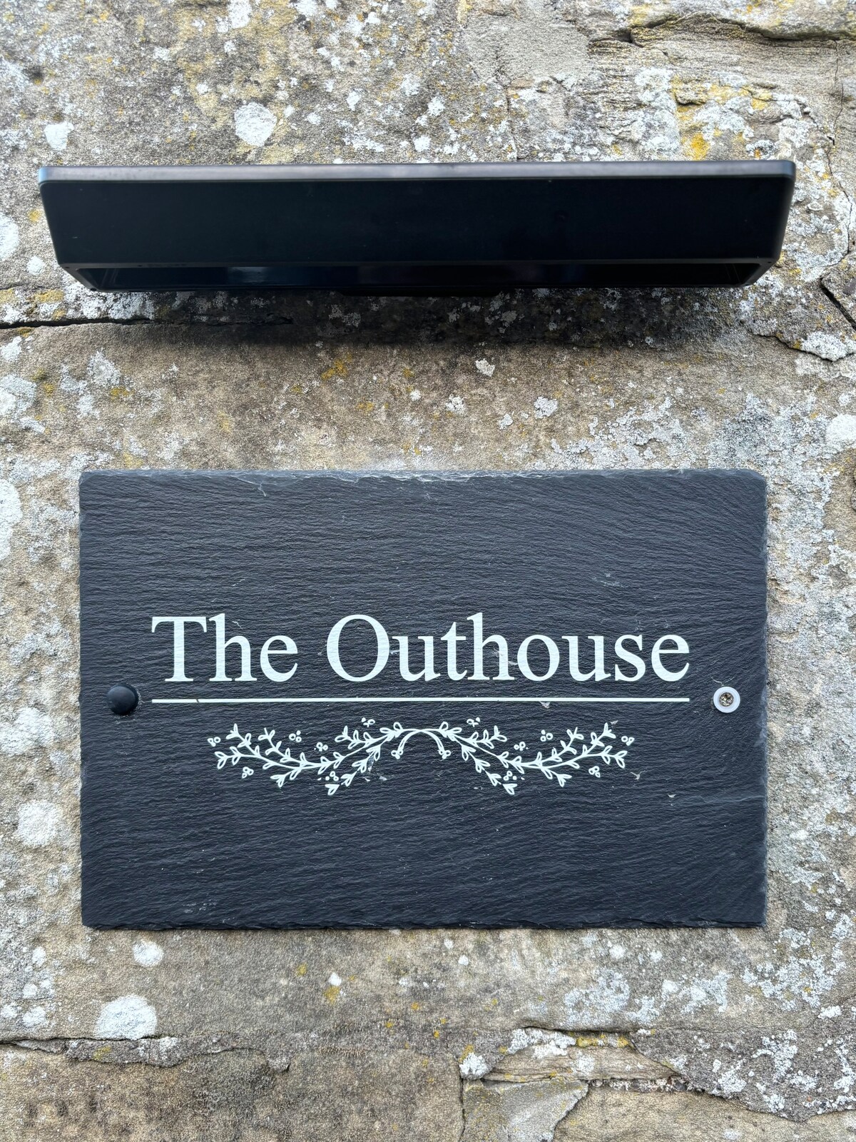 The Outhouse Country Cottage
