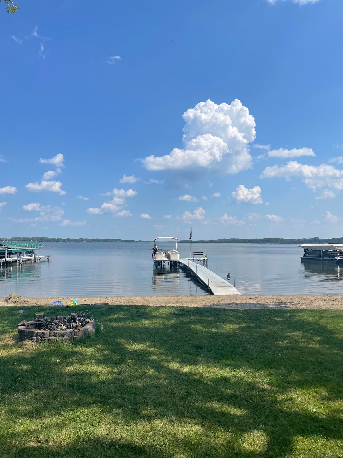 Rush Lake Belle Isle Beachfront