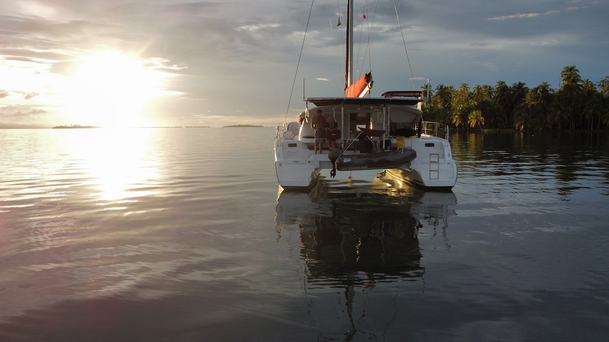 Catamaran Kismet, come play!