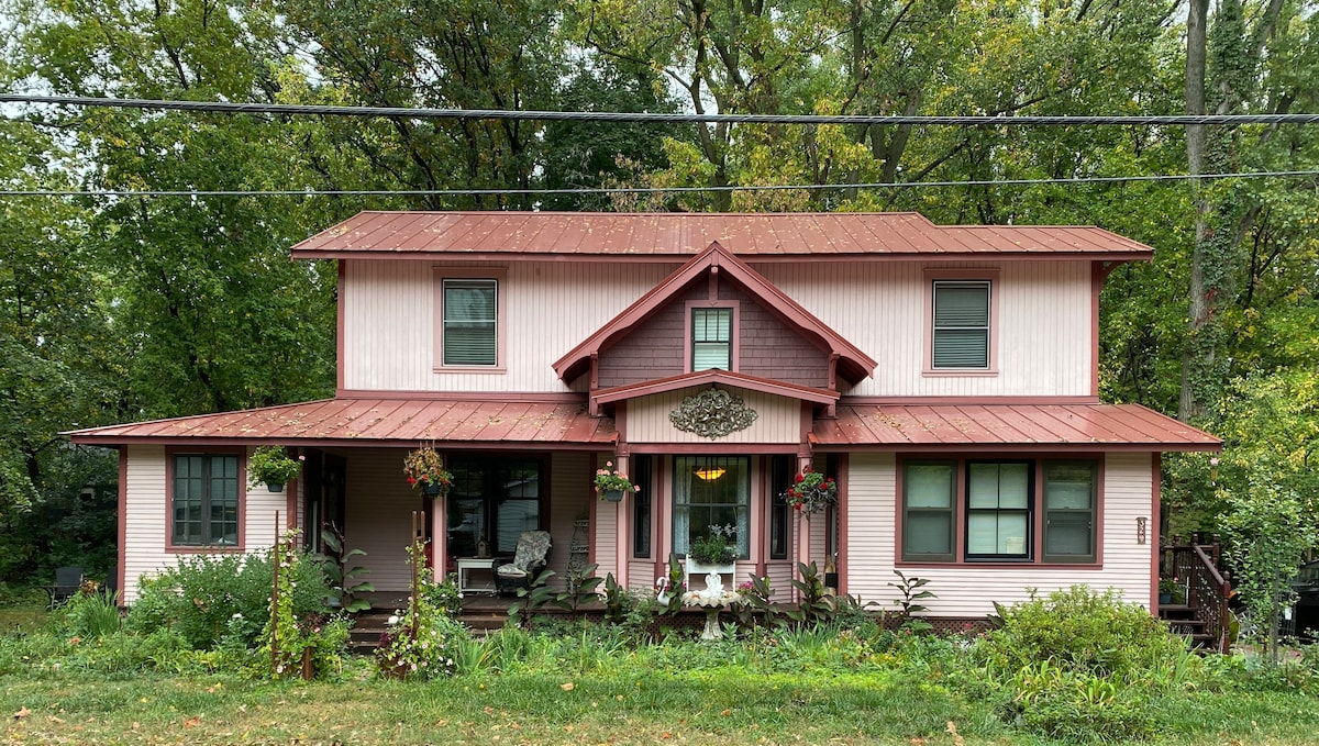 Rose Cottage-Early 1900 Home