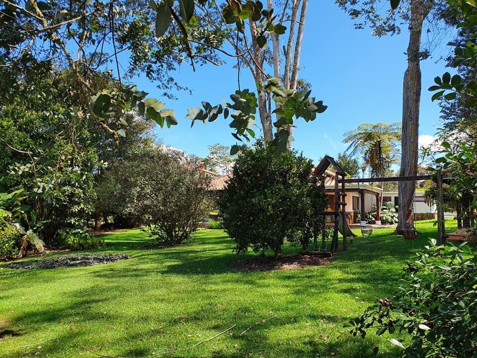 Chimenea y Campo en Familia