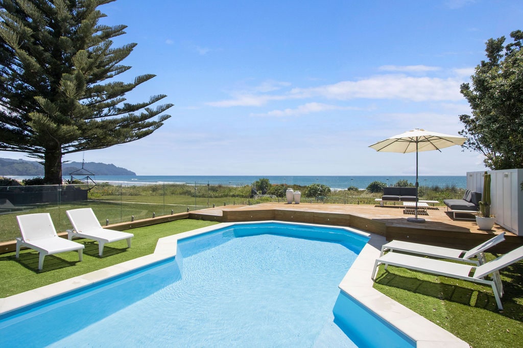 The West Residence, Waihi Beach