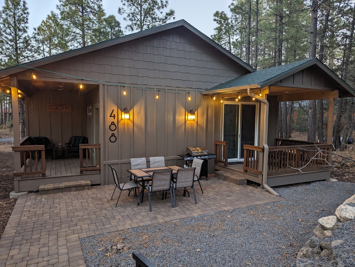 2 Covered decks/Patio dinning/quiet/tall pines