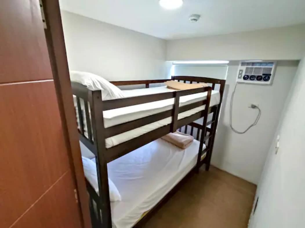新马尼拉QC的3卧室阁楼类型