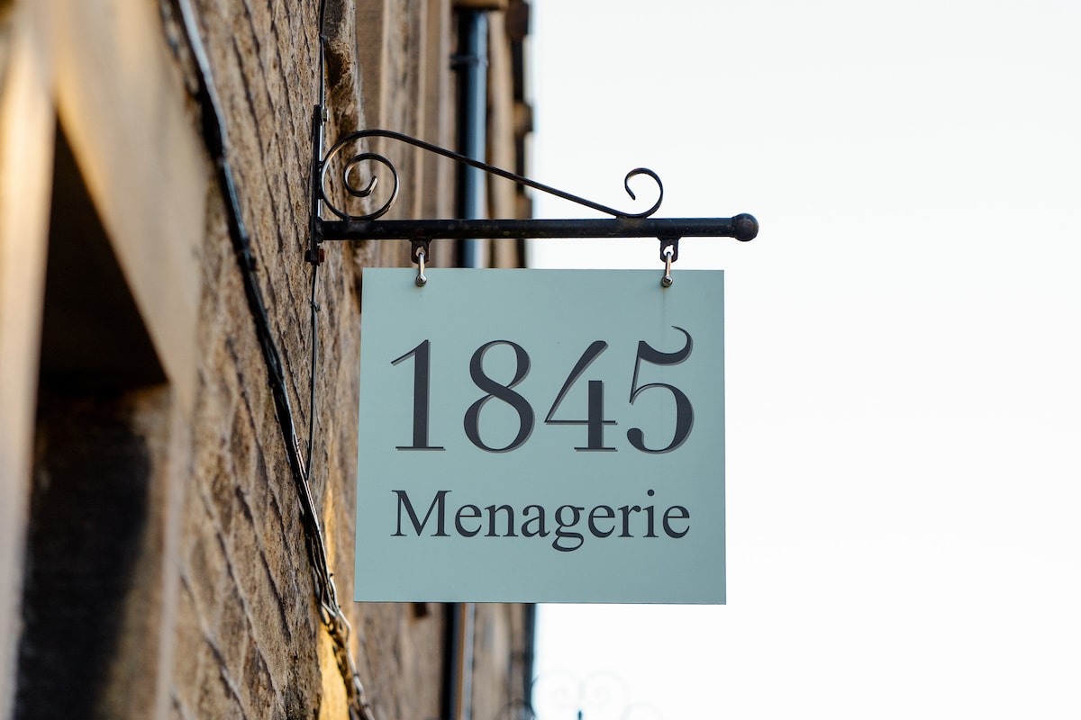 1845 Menagerie