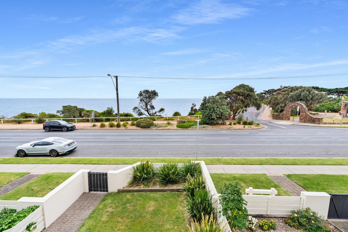 NEW* Bayside Beach House Mornington-Stunning Views