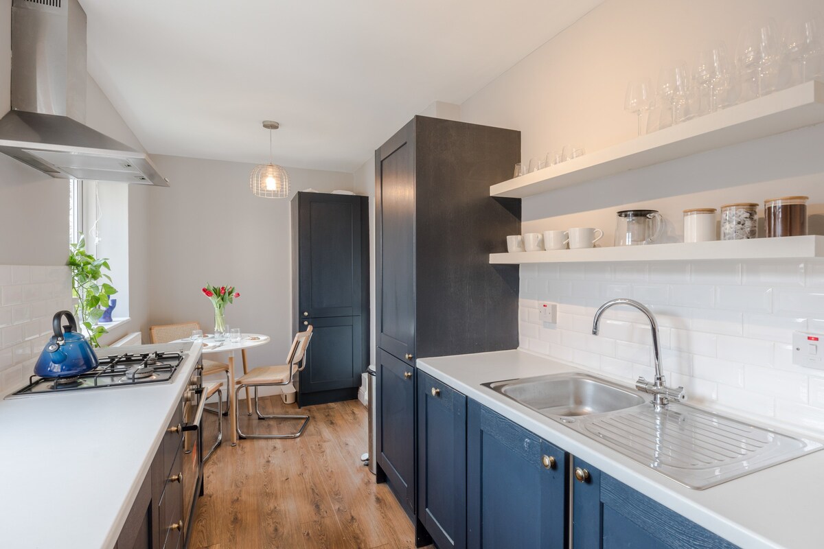 The Clissold, Two Bedroom Apartment N5