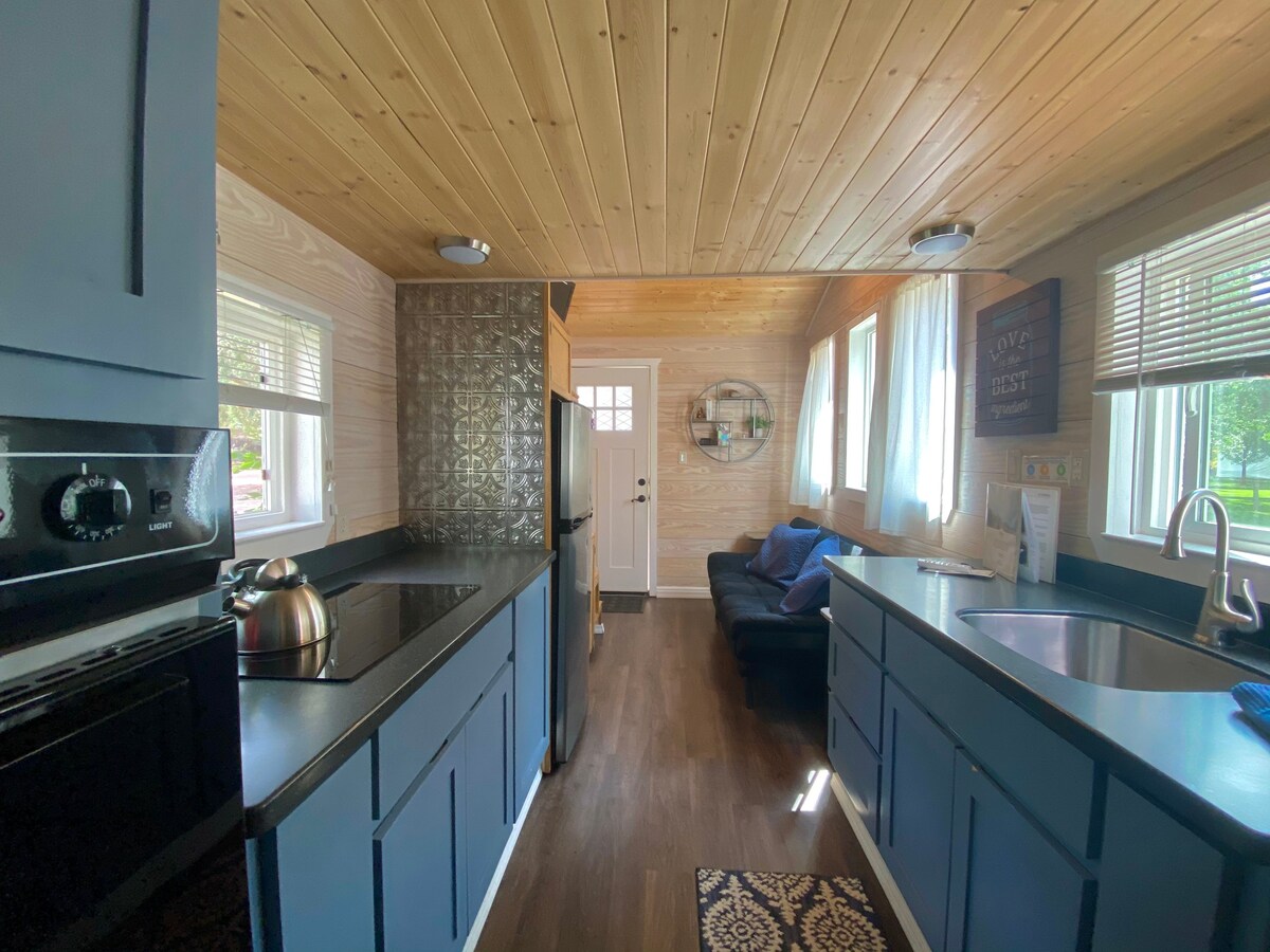 Cheyenne Tiny Home in Rocky Mtns