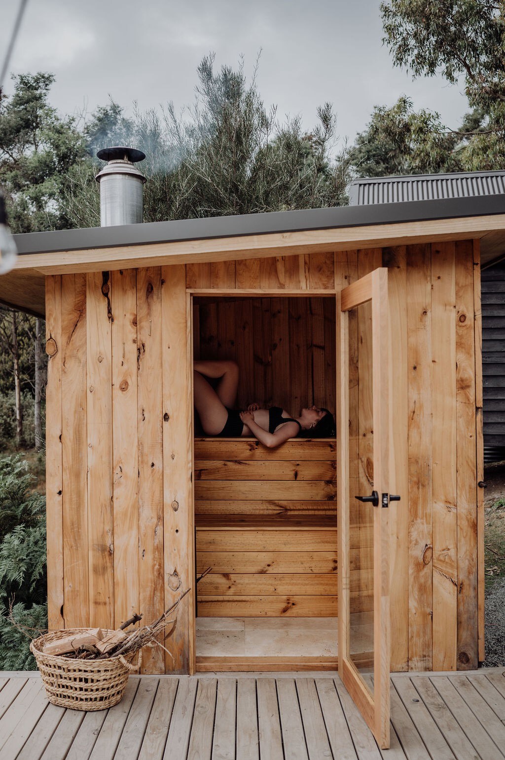 Cabin & Sauna in the Woods