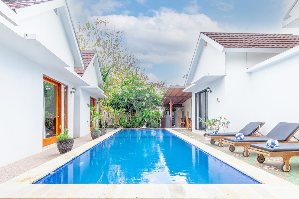 Cozy Friendly Penida Room with pool View