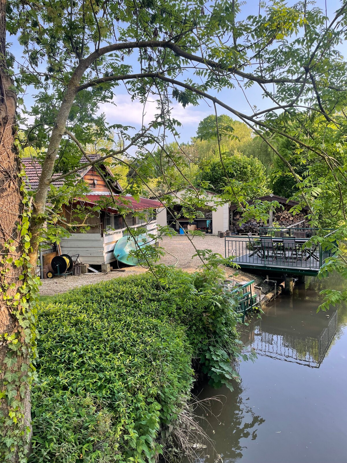 Chalet en bord de rivière