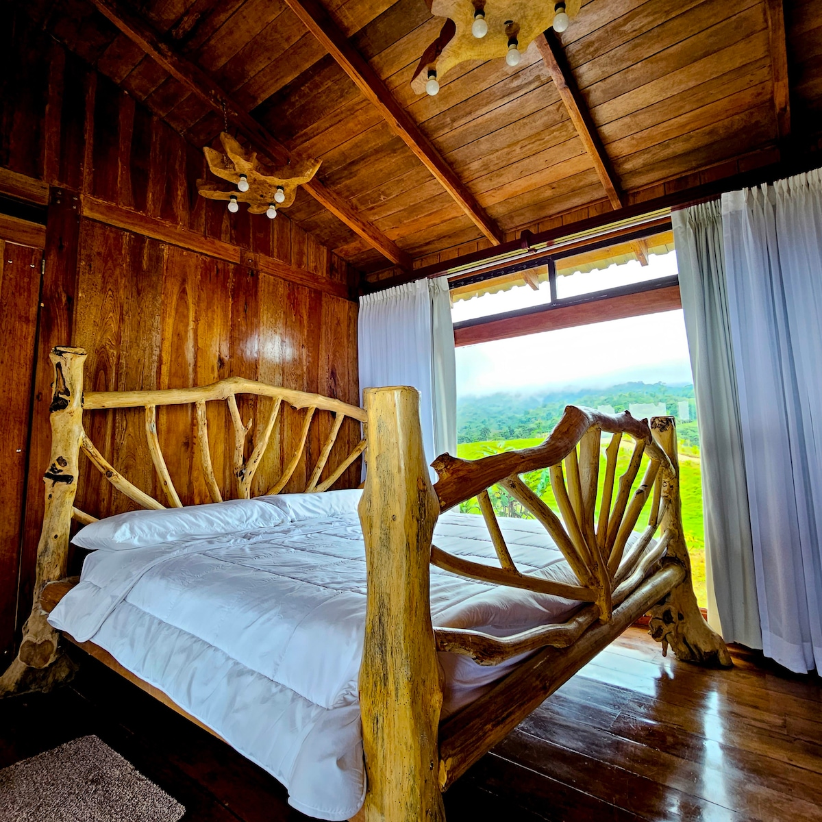 和平木屋（ Peace Wooden Cabin ）