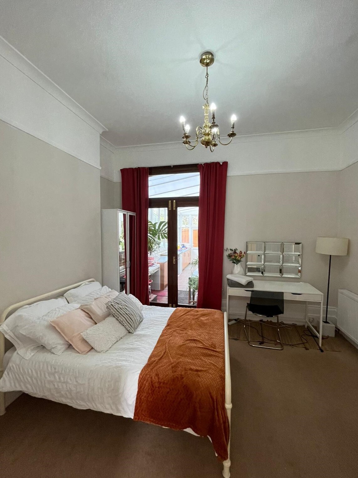 London Leytonstone Cosy 3 bed 1.5 bath home