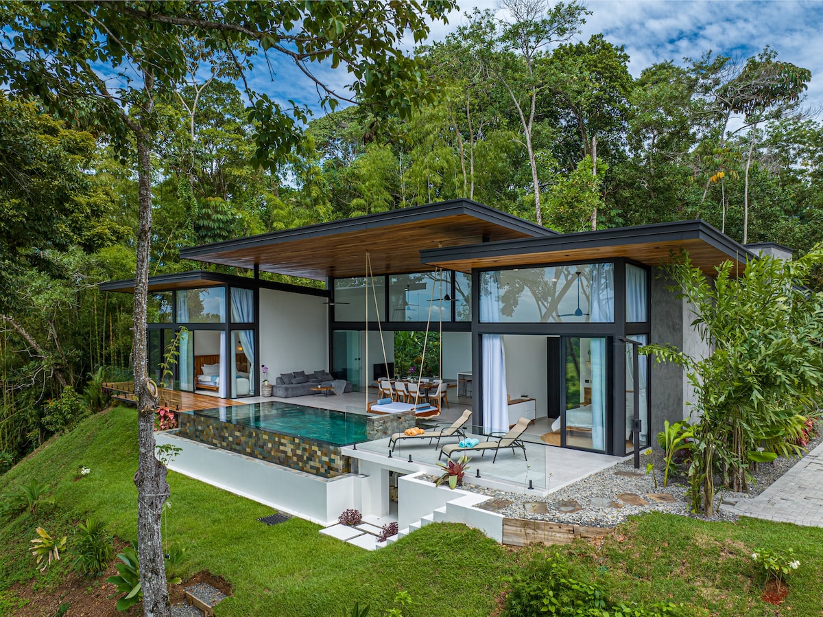 Costa Rican Modern Luxury - Casa Bella Mia