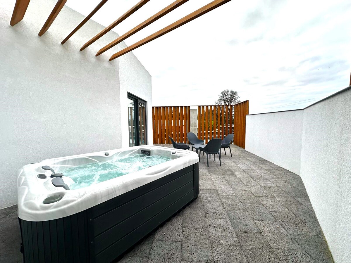 Vilas do Olival T2 with Jacuzzi