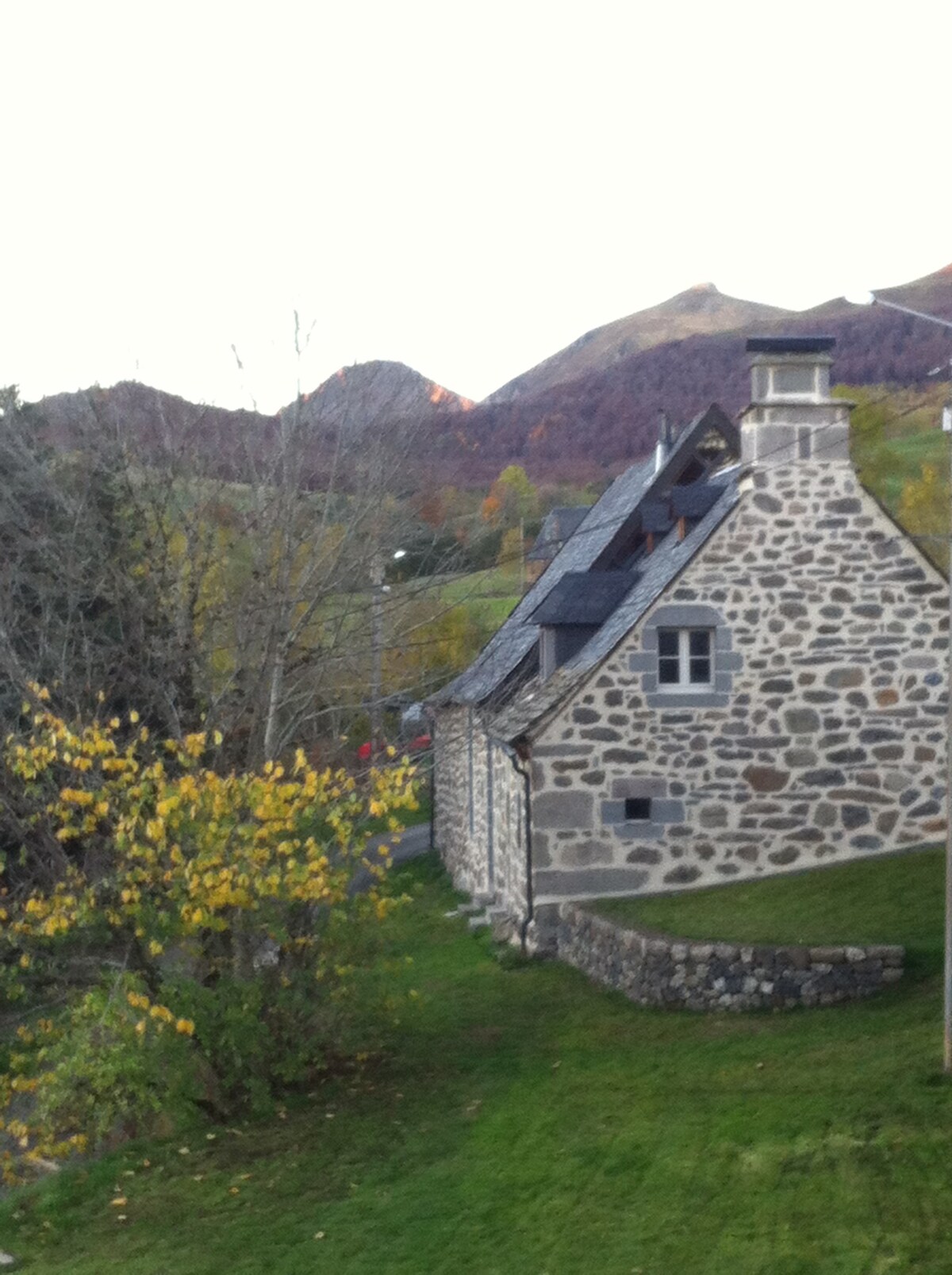 Cantal, Puy Mary gîte 15 pers.