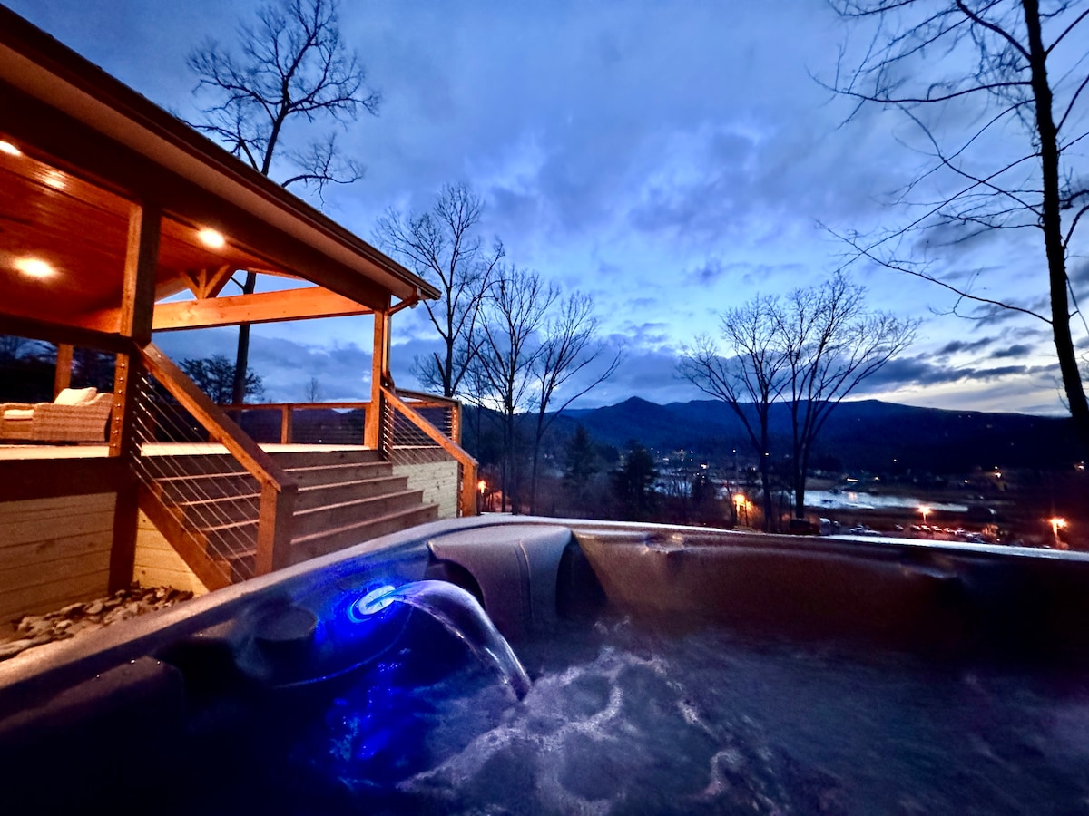 Glamp House Lake and Mountain Views Hot Tub