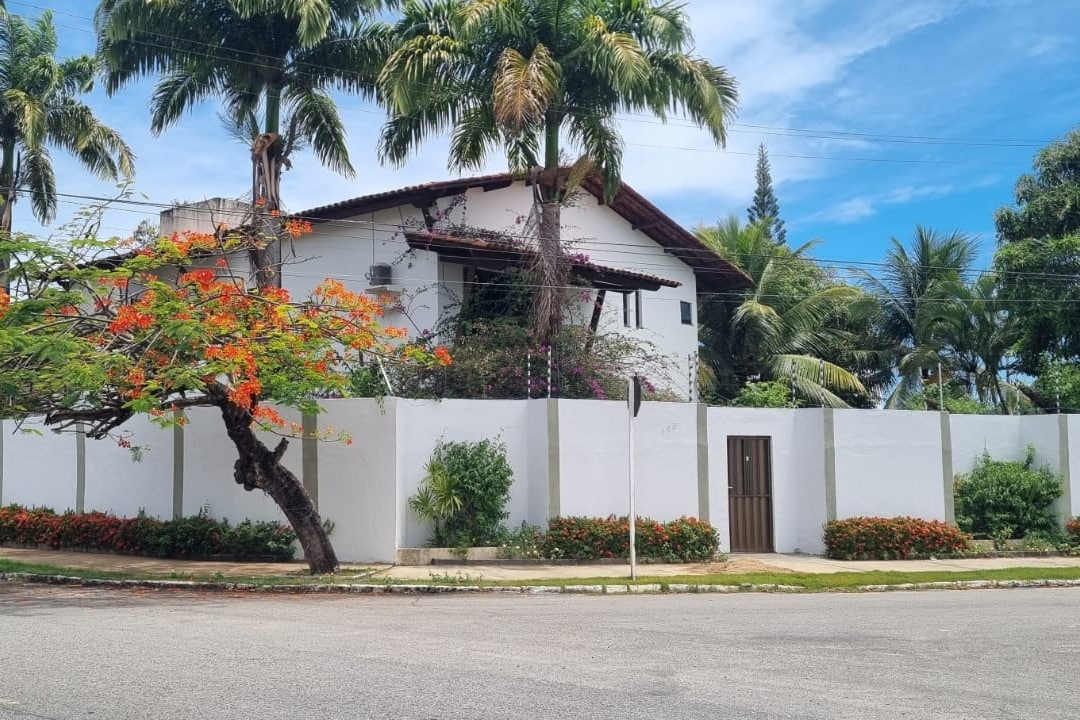 Casa em Aruana grande e confortável