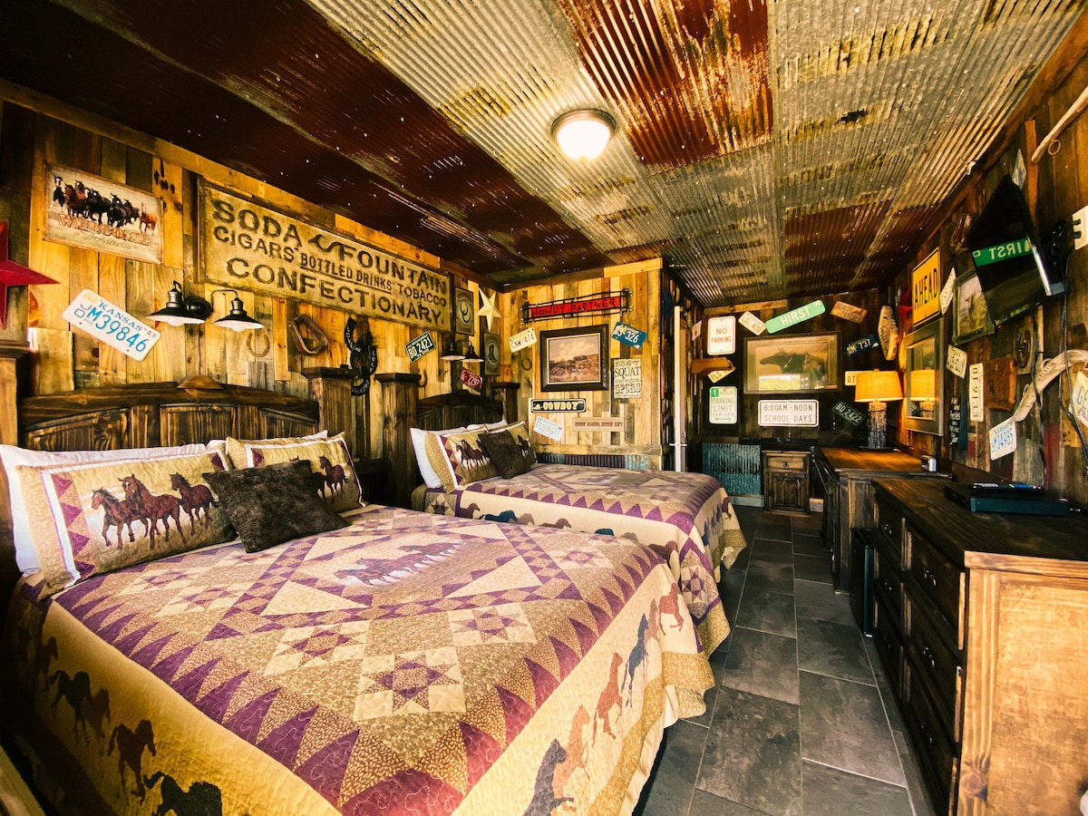 Flat Creek Lodge Double Room