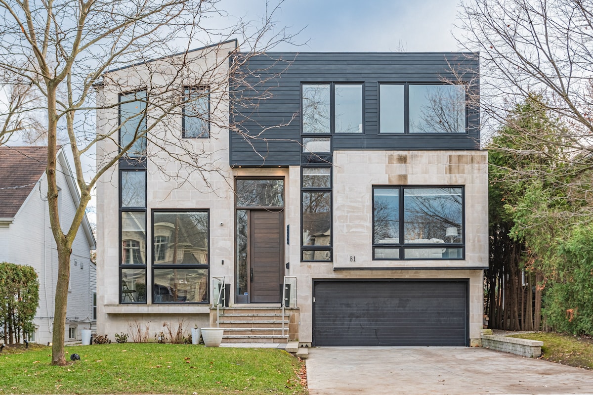 5-Bedroom Retreat with ElegantAmenities, NorthYork