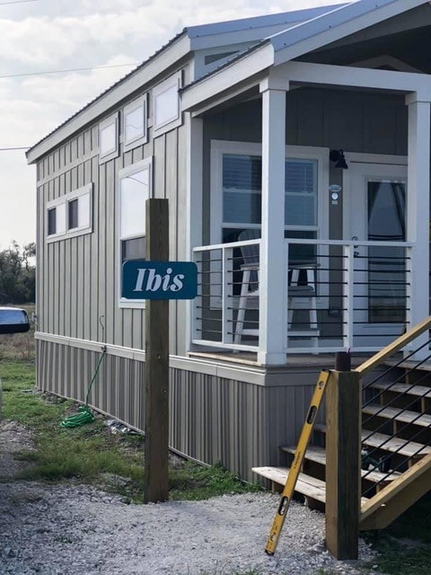 The Ibis 1 BR 1 BA at Goose Island Flats