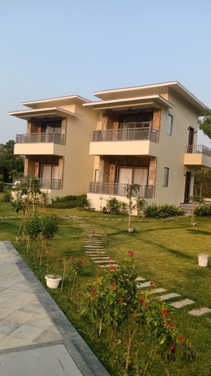 Lake Side Villa, Moriyon Ki Kariyan, Udaipur, Raj.